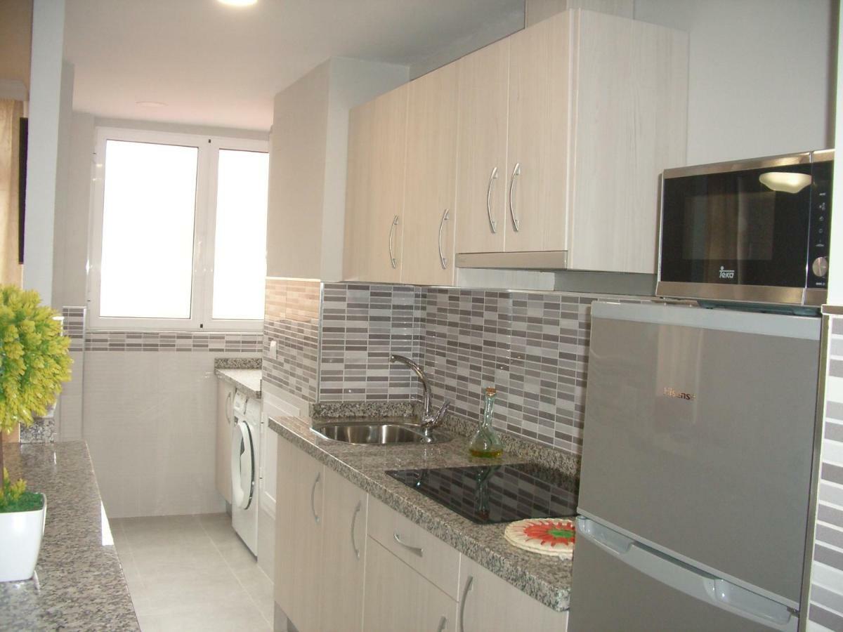 Paseo Maritimo De Poniente Apartment มาลากา ภายนอก รูปภาพ